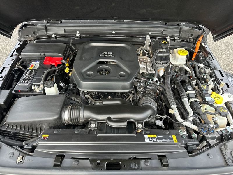 2021 Jeep Wrangler Unlimited Sahara High Altitude 4xe - 22962519 - 21