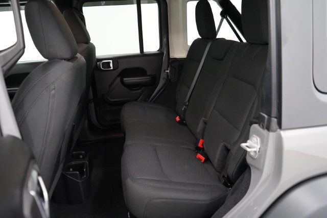 2021 Jeep Wrangler Unlimited Sport - 23080180 - 33