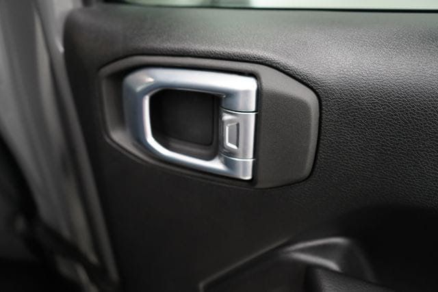 2021 Jeep Wrangler Unlimited Sport - 23080180 - 37