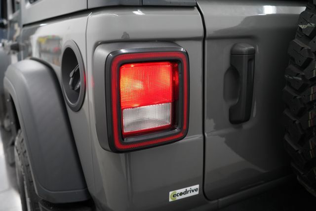2021 Jeep Wrangler Unlimited Sport - 23080180 - 45