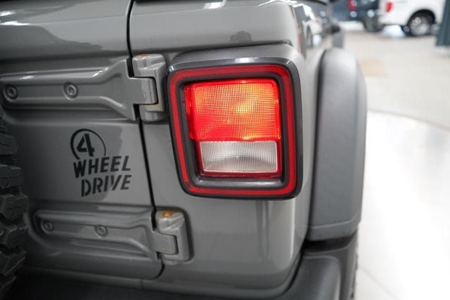 2021 Jeep Wrangler Unlimited Sport - 23080180 - 46