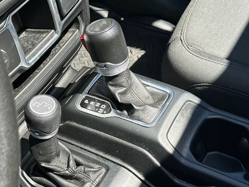 2021 Jeep Wrangler Willys Sport 4x4 - 22929195 - 18