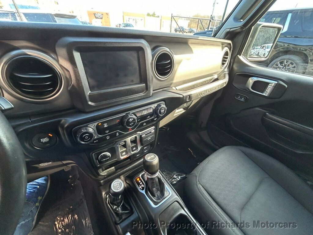 2021 Jeep Wrangler Willys Sport 4x4 - 23010722 - 11