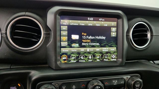 2021 Jeep Wrangler 4xe Unlimited Sahara 4x4 with Hardtop & Cold Weather Group - 22949783 - 17