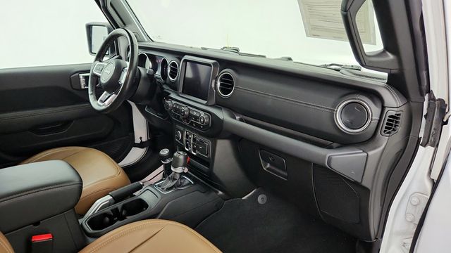 2021 Jeep Wrangler 4xe Unlimited Sahara 4x4 with Hardtop & Cold Weather Group - 22949783 - 24