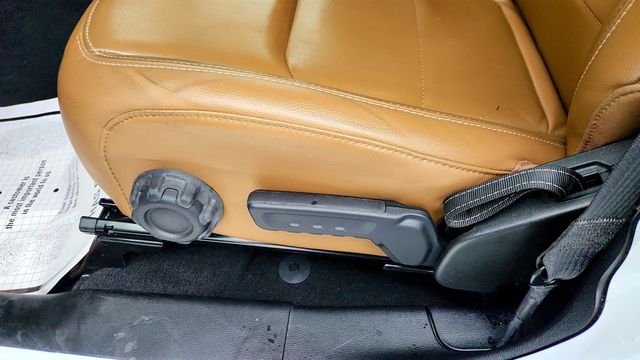 2021 Jeep Wrangler 4xe Unlimited Sahara 4x4 with Sky One-Touch Power-Top - 22971707 - 9