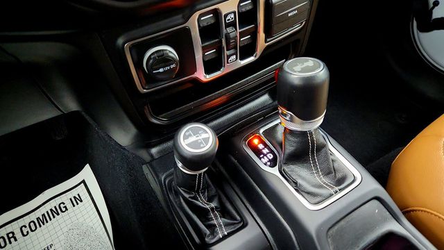 2021 Jeep Wrangler 4xe Unlimited Sahara 4x4 with Sky One-Touch Power-Top - 22971707 - 14