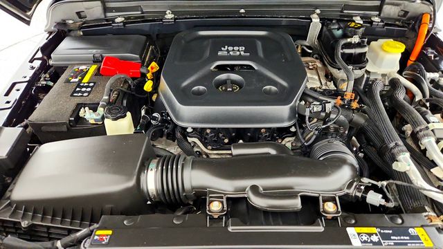 2021 Jeep Wrangler 4xe Unlimited Sahara 4xe w/ Cold Weather Group & Keyless Entry - 23083362 - 26