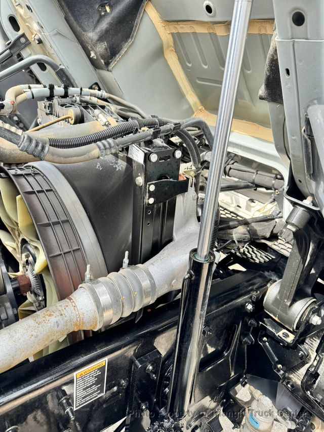 2021 Kenworth KW K270 NON CDL STAKE JUST 39k MI! UNDER 26k GVW 6.7 TURBO DIESEL! NON CDL AIR BRAKES! - 22992290 - 23