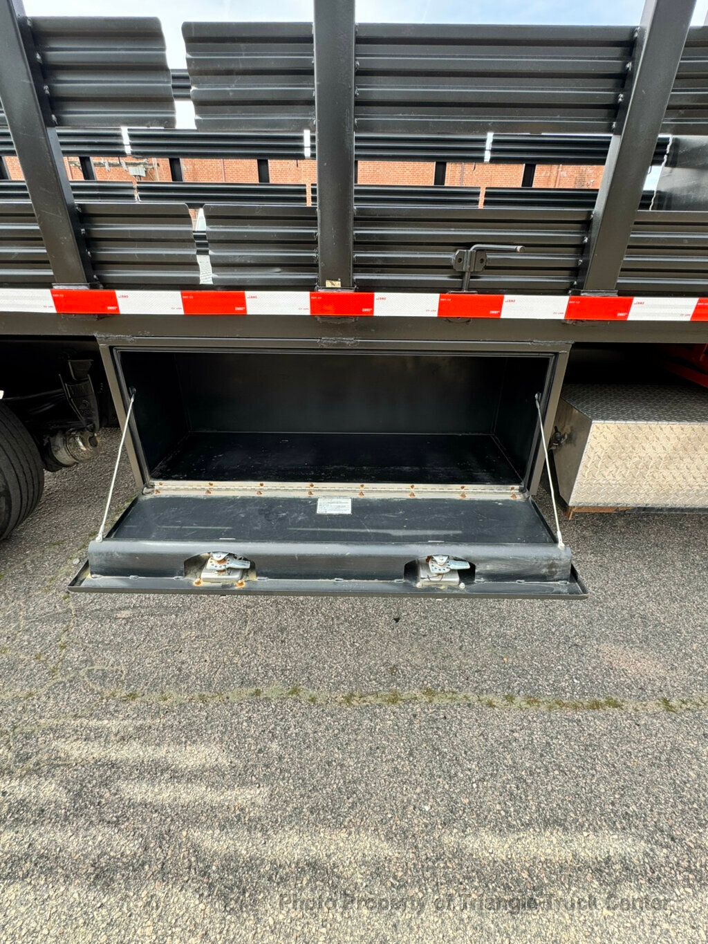 2021 Kenworth KW K270 NON CDL STAKE JUST 39k MI! UNDER 26k GVW 6.7 TURBO DIESEL! NON CDL AIR BRAKES! - 22992290 - 28