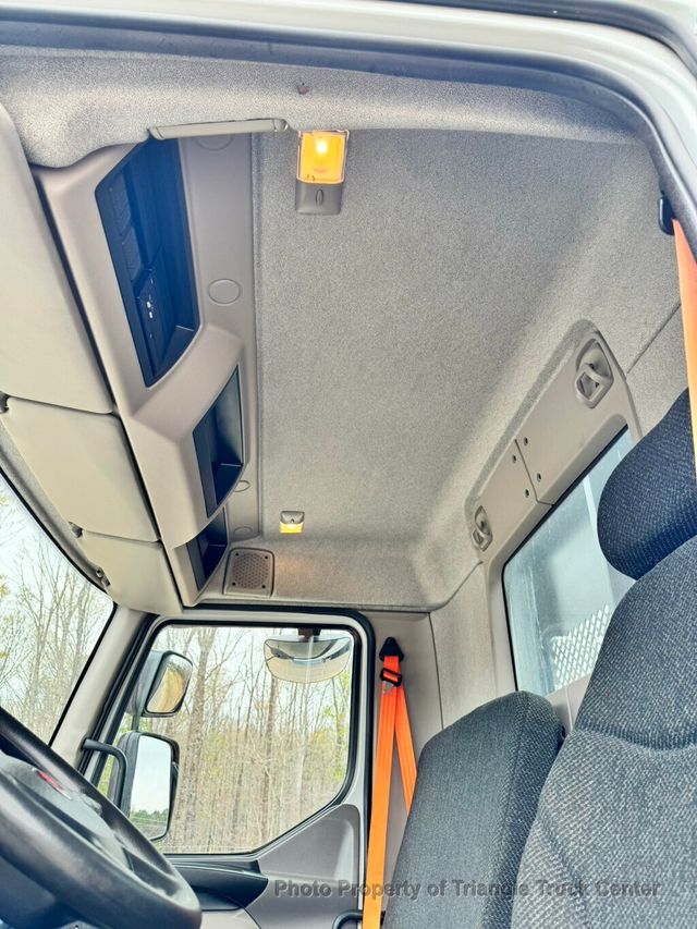 2021 Kenworth KW K270 NON CDL STAKE JUST 39k MI! UNDER 26k GVW 6.7 TURBO DIESEL! NON CDL AIR BRAKES! - 22992290 - 40