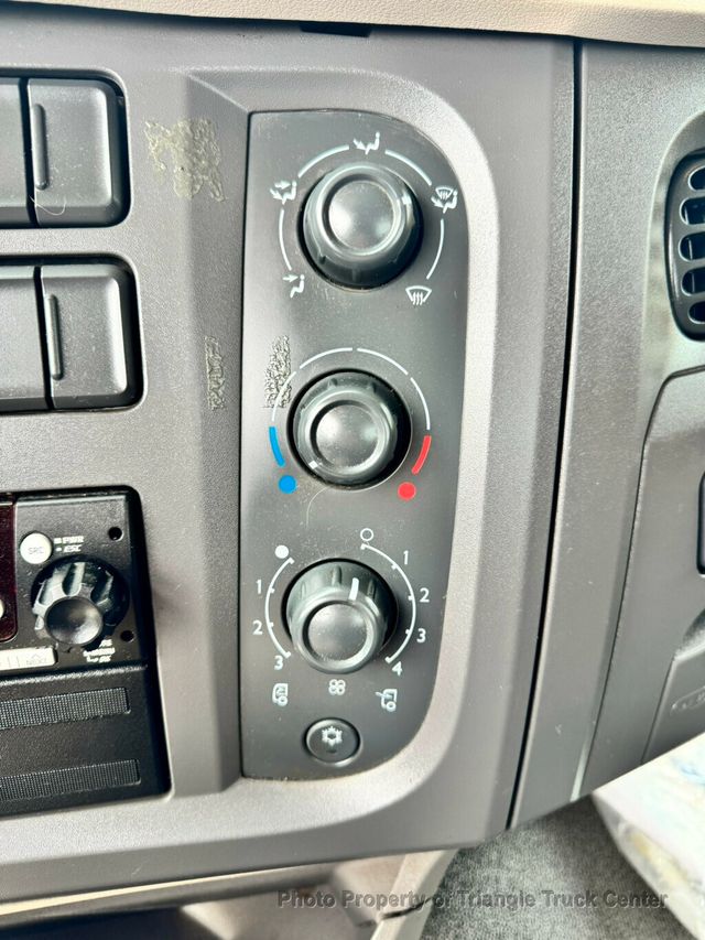 2021 Kenworth KW K270 NON CDL STAKE JUST 39k MI! UNDER 26k GVW 6.7 TURBO DIESEL! NON CDL AIR BRAKES! - 22992290 - 49