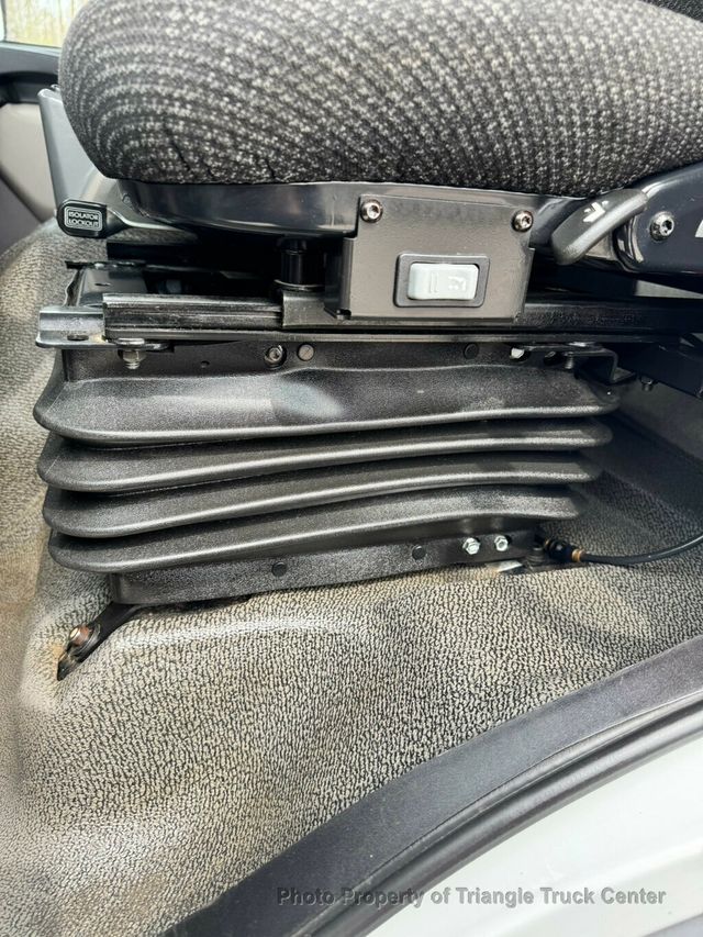 2021 Kenworth KW K270 NON CDL STAKE JUST 39k MI! UNDER 26k GVW 6.7 TURBO DIESEL! NON CDL AIR BRAKES! - 22992290 - 56