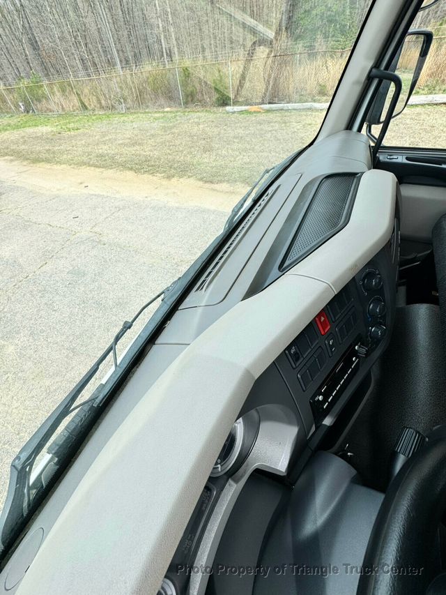 2021 Kenworth KW K270 NON CDL STAKE JUST 39k MI! UNDER 26k GVW 6.7 TURBO DIESEL! NON CDL AIR BRAKES! - 22992290 - 60