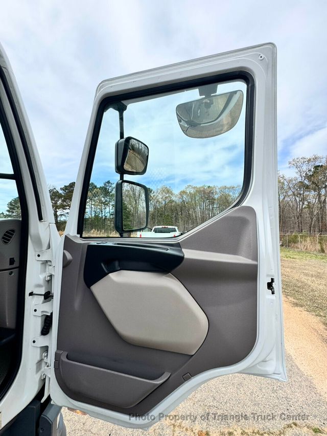 2021 Kenworth KW K270 NON CDL STAKE JUST 39k MI! UNDER 26k GVW 6.7 TURBO DIESEL! NON CDL AIR BRAKES! - 22992290 - 64