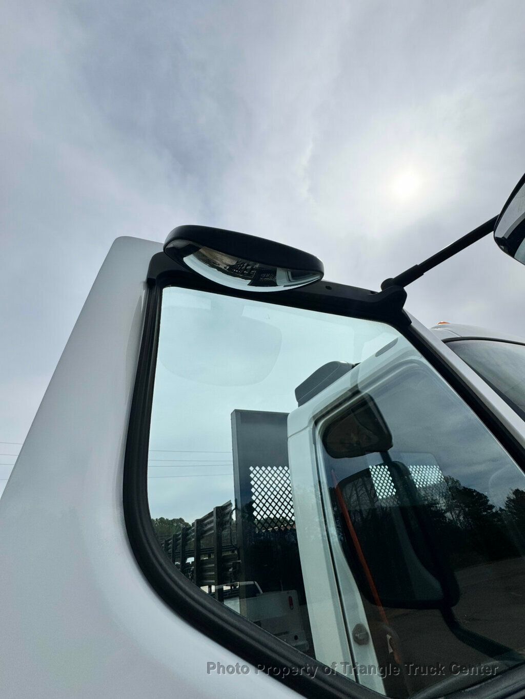 2021 Kenworth KW K270 NON CDL STAKE JUST 39k MI! UNDER 26k GVW 6.7 TURBO DIESEL! NON CDL AIR BRAKES! - 22992290 - 66