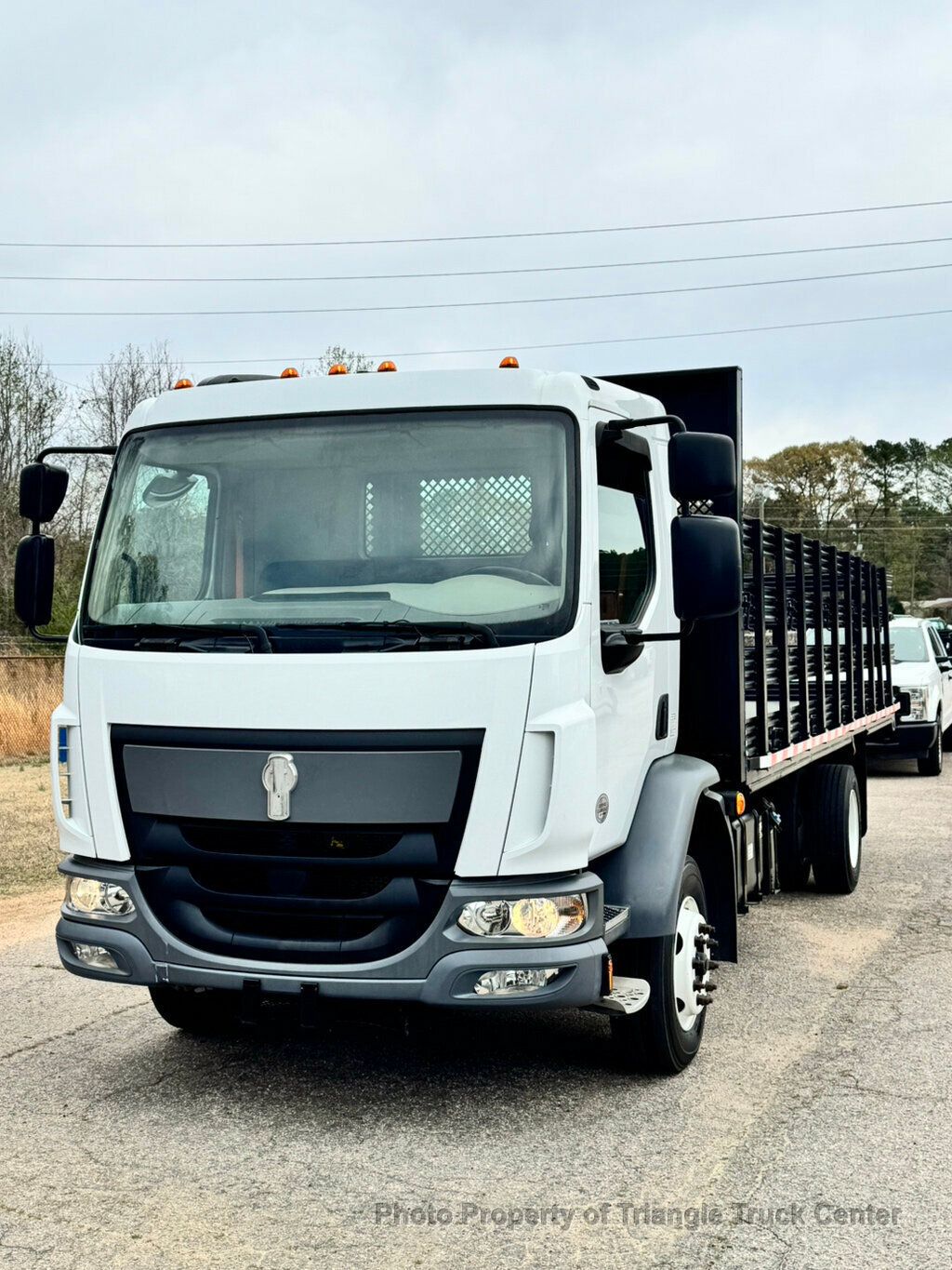 2021 Kenworth KW K270 NON CDL STAKE JUST 39k MI! UNDER 26k GVW 6.7 TURBO DIESEL! NON CDL AIR BRAKES! - 22992290 - 6