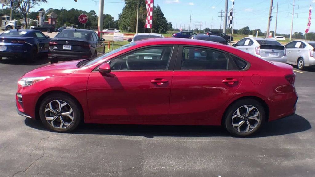 2021 Kia Forte FE photo 5
