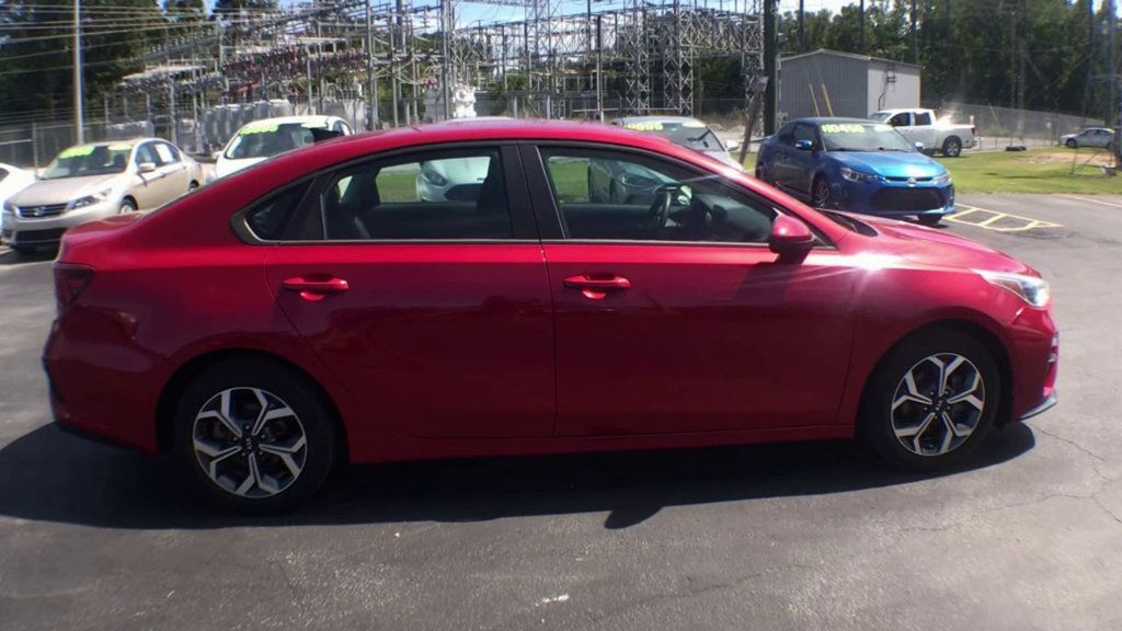 2021 Kia Forte FE photo 9