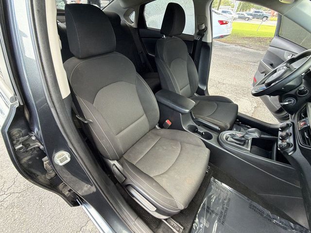 2021 Kia Forte FE - 23060877 - 19