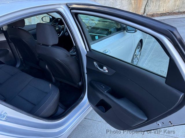 2021 Kia Forte FE IVT - 22982328 - 11