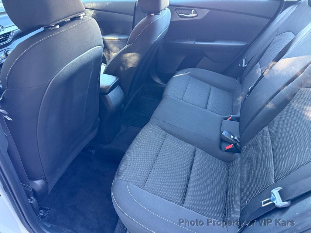2021 Kia Forte FE IVT - 22982328 - 16
