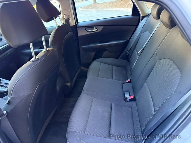 2021 Kia Forte FE IVT - 23011909 - 13