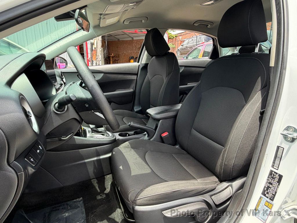 2021 Kia Forte FE IVT - 23031471 - 12