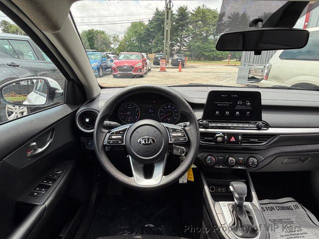 2021 Kia Forte FE IVT - 23031471 - 17