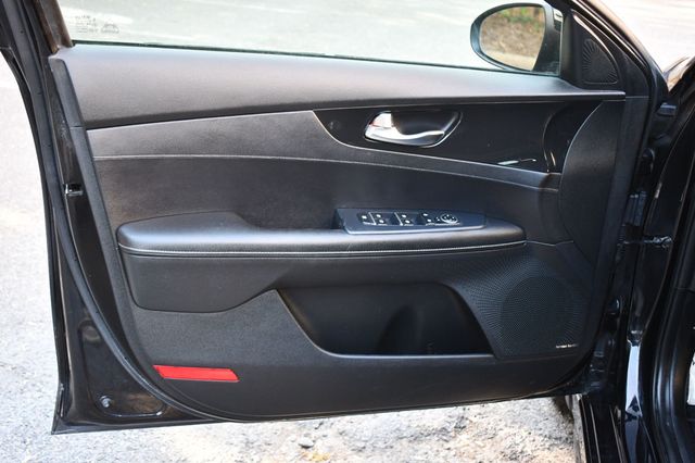 2021 Kia Forte GT-Line IVT - 22824539 - 30