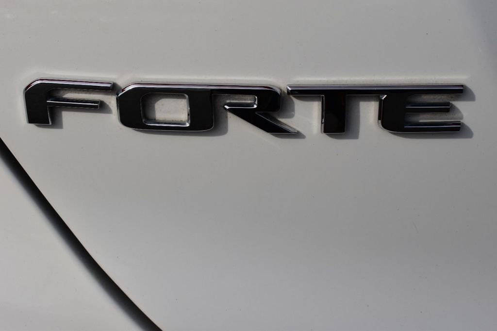 2021 Kia Forte GT-Line IVT - 22192789 - 54
