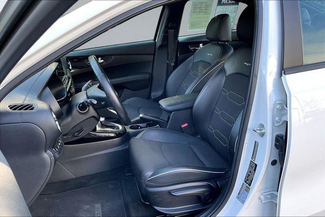 2021 Kia Forte GT-Line IVT - 23012518 - 9