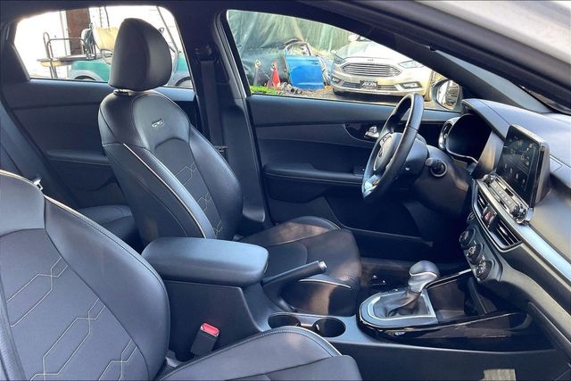 2021 Kia Forte GT-Line IVT - 23012518 - 11