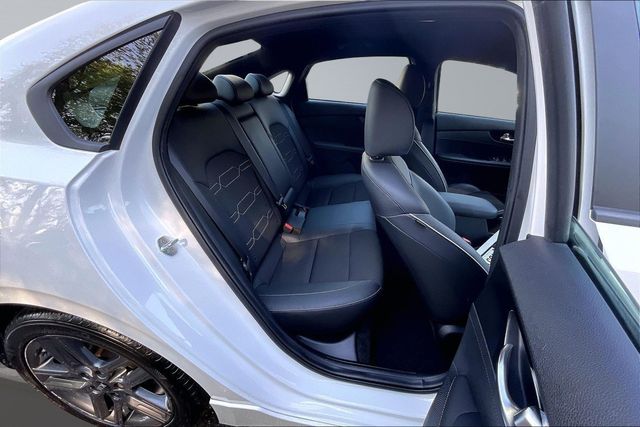 2021 Kia Forte GT-Line IVT - 23012518 - 14