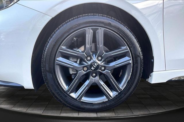 2021 Kia Forte GT-Line IVT - 23012518 - 35