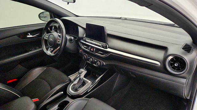 2021 Kia Forte GT-Line IVT - 22999359 - 21