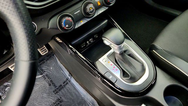 2021 Kia Forte GT-Line IVT - 23090459 - 16