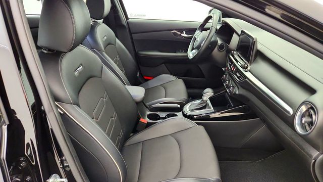 2021 Kia Forte GT-Line IVT - 23090459 - 23