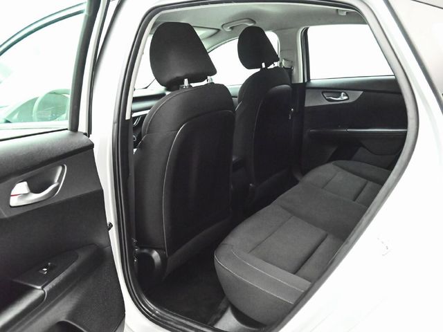 2021 Kia Forte LXS - 23089079 - 29
