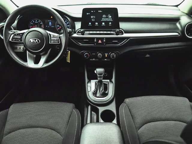 2021 Kia Forte LXS - 23089079 - 32