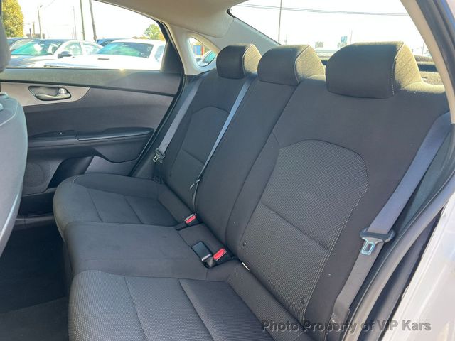2021 Kia Forte LXS IVT - 22942002 - 15