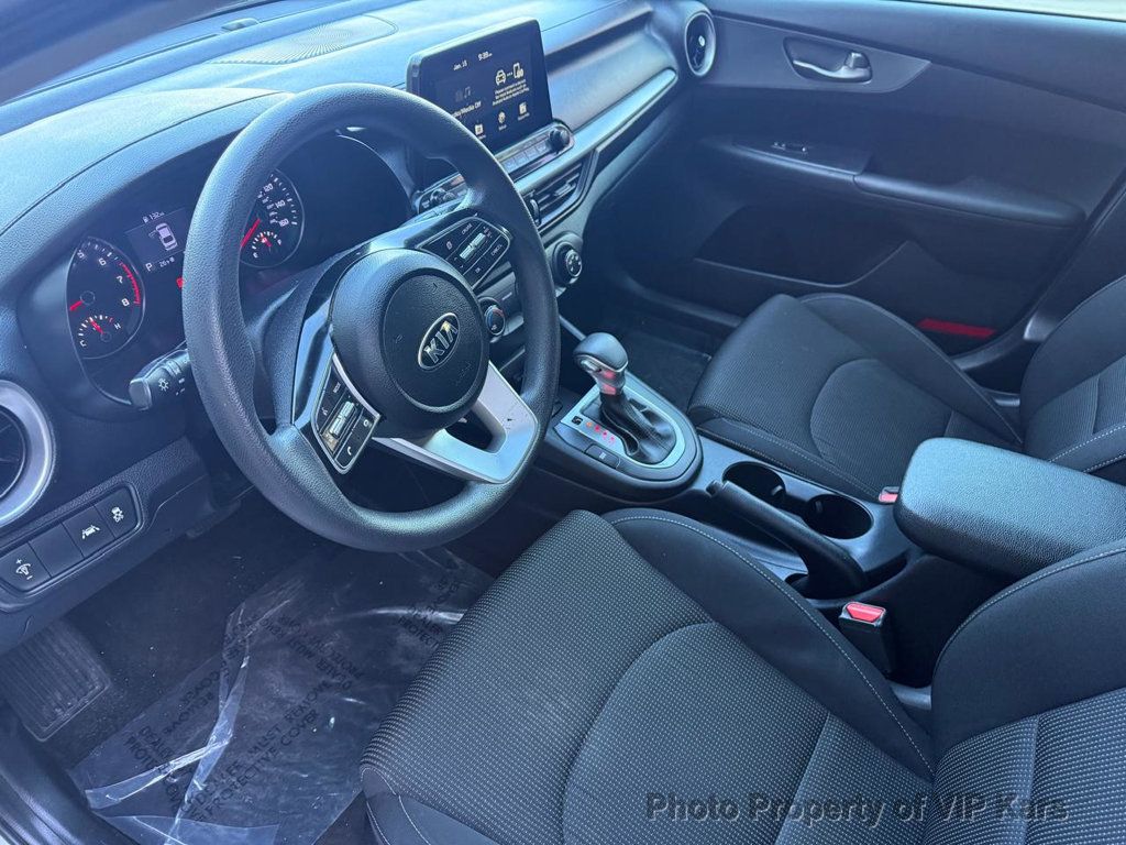2021 Kia Forte LXS IVT - 22972341 - 13