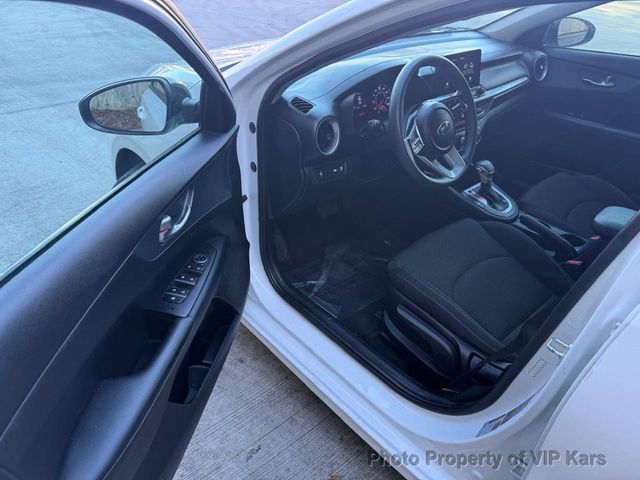 2021 Kia Forte LXS IVT - 22972341 - 8