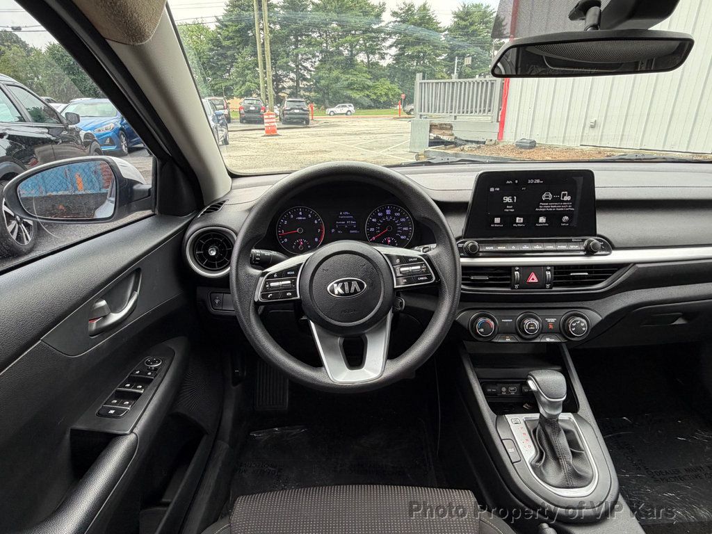 2021 Kia Forte LXS IVT - 23037797 - 19