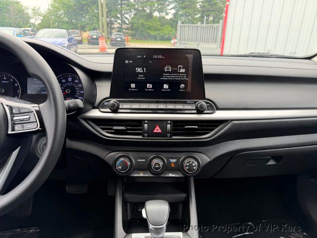 2021 Kia Forte LXS IVT - 23037797 - 22