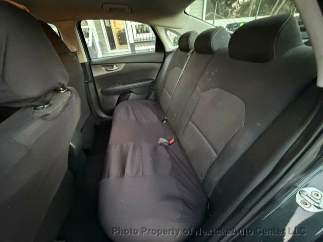 2021 Kia Forte LXS IVT - 22951544 - 13