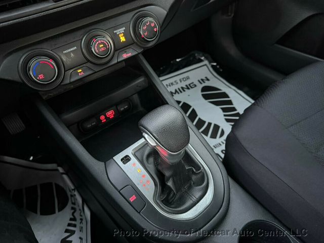 2021 Kia Forte LXS IVT - 22951544 - 14