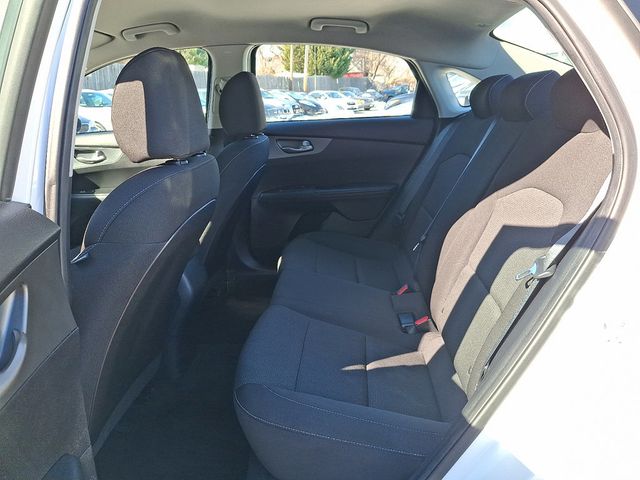 2021 Kia Forte LXS IVT - 22983319 - 9