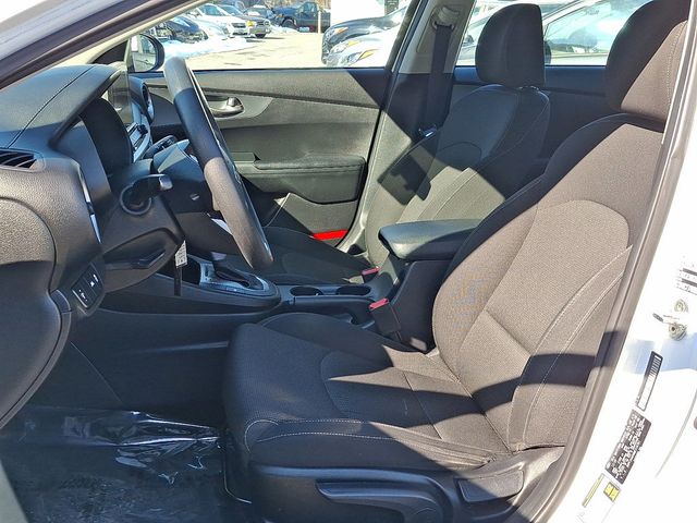 2021 Kia Forte LXS IVT - 22983319 - 12