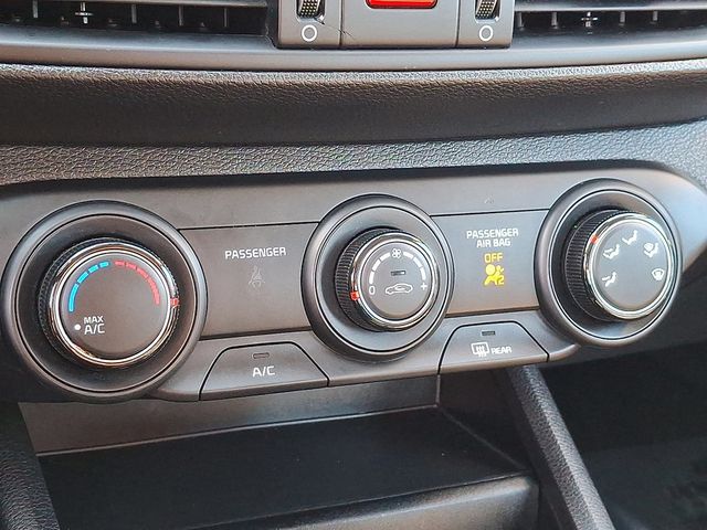 2021 Kia Forte LXS IVT - 22983319 - 14